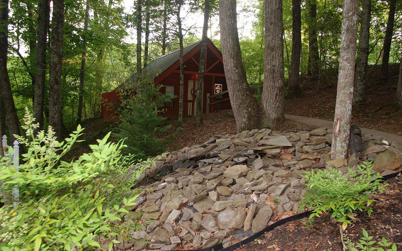 Honeymoon Hills Cabin in Gatlinburg, Tennessee