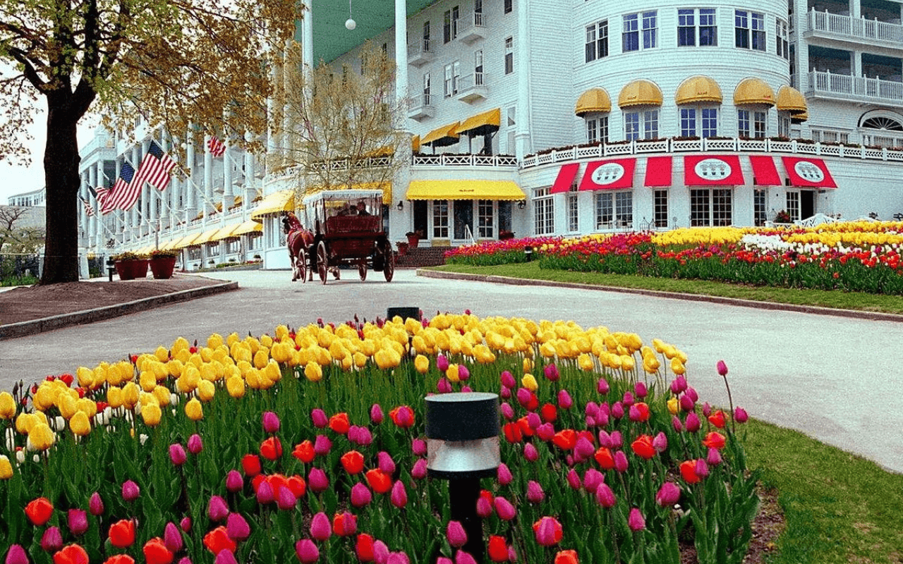 Grand Hotel
