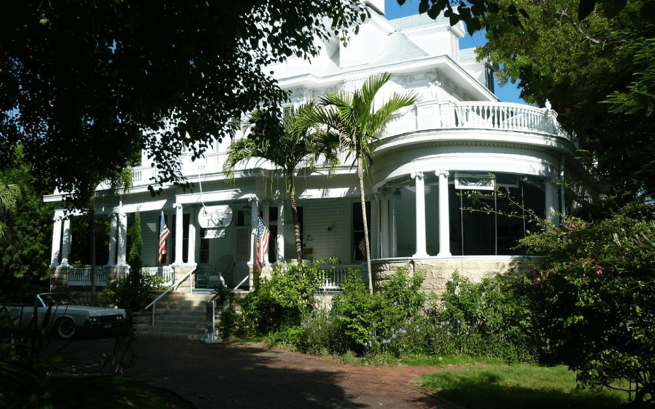 The Curry Mansion Inn