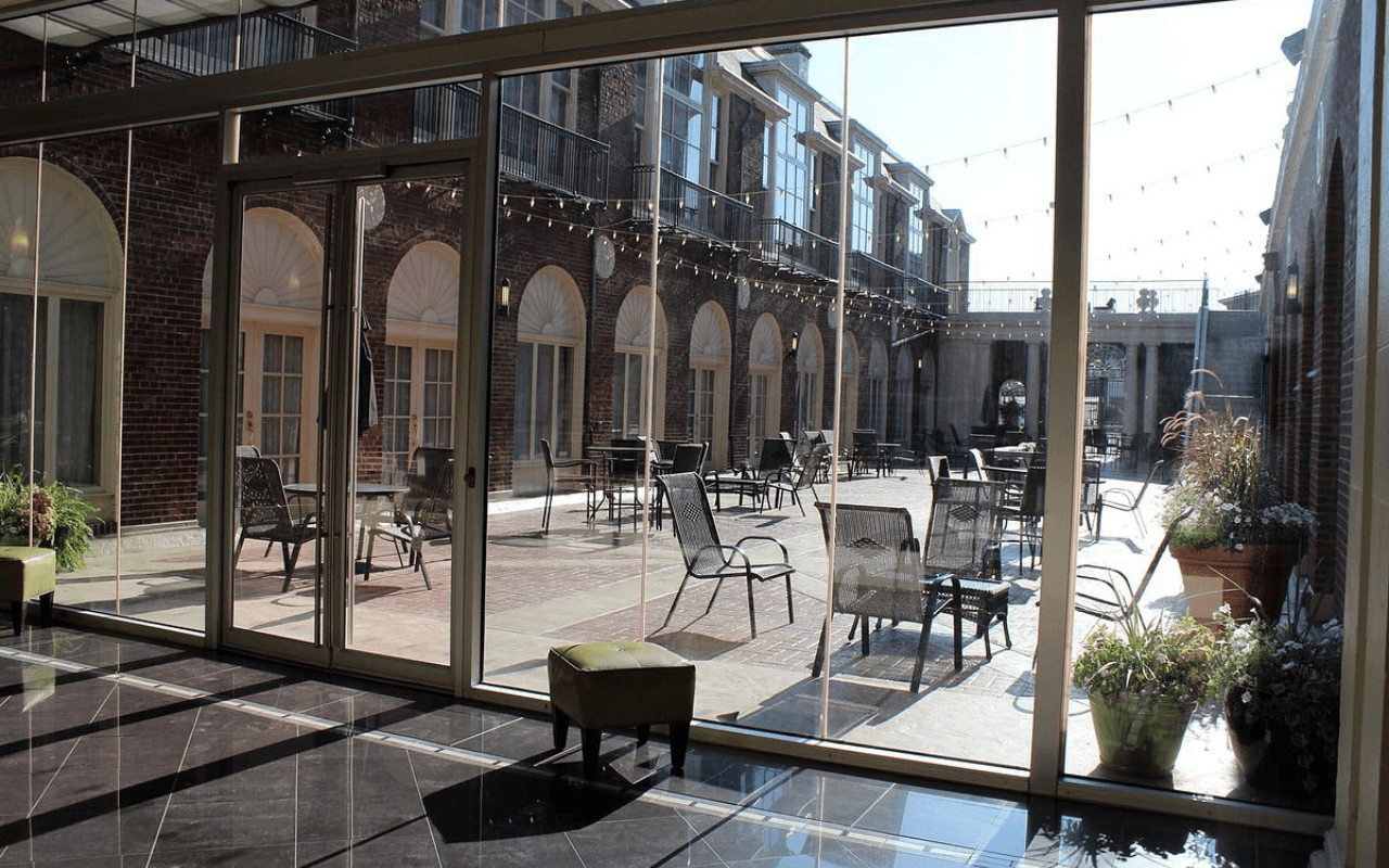 The Magnolia Hotel