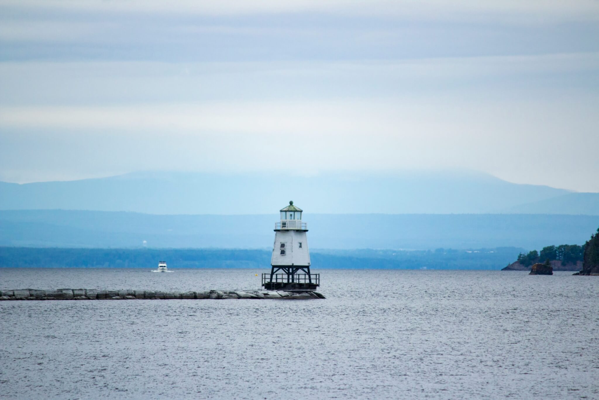 burlington breakwater north lighthouse