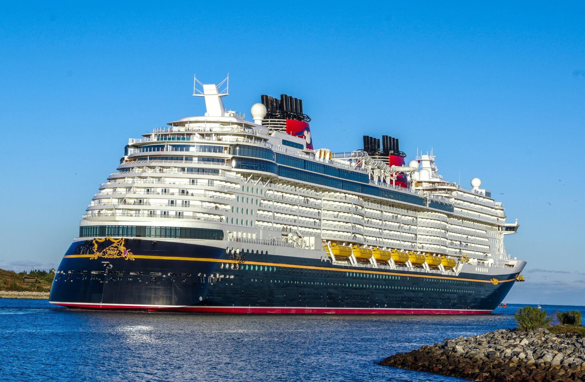 disney cruise ship