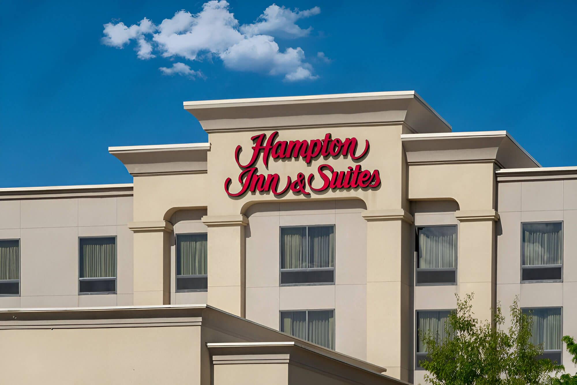 Hampton Inn & Suites
