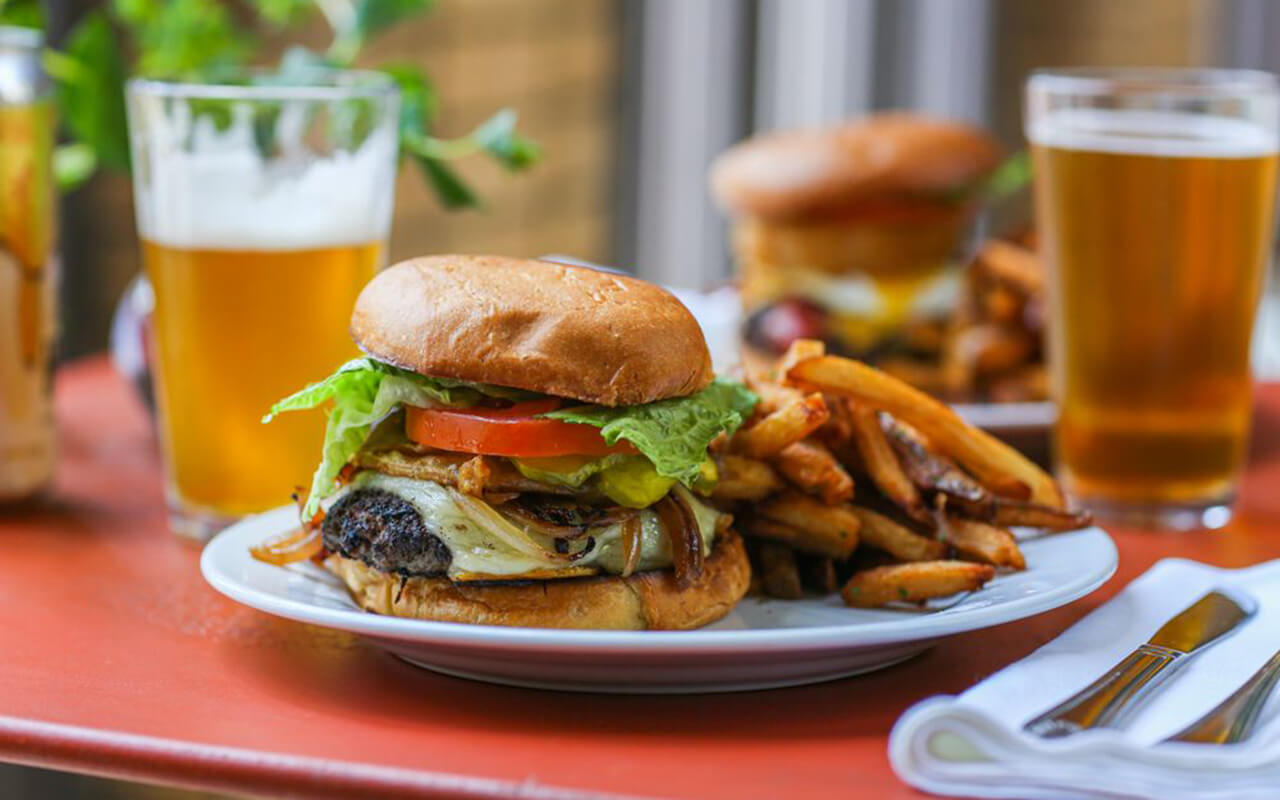 Cheeseburger & Fries