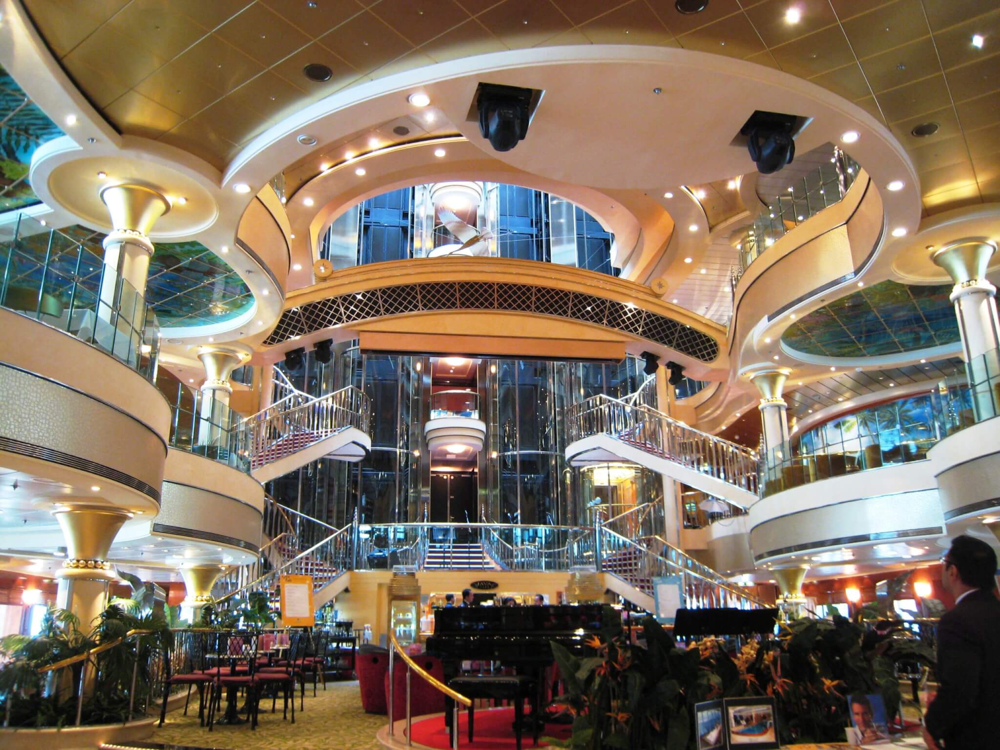 atrium of the norwegian star