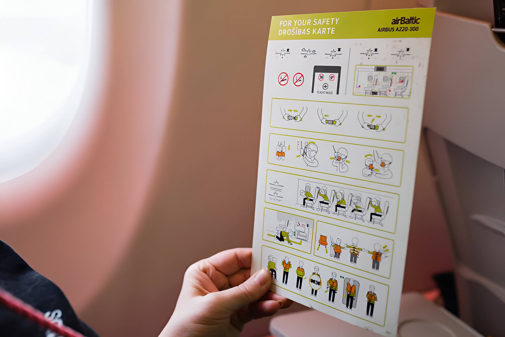 Airplane instruction card