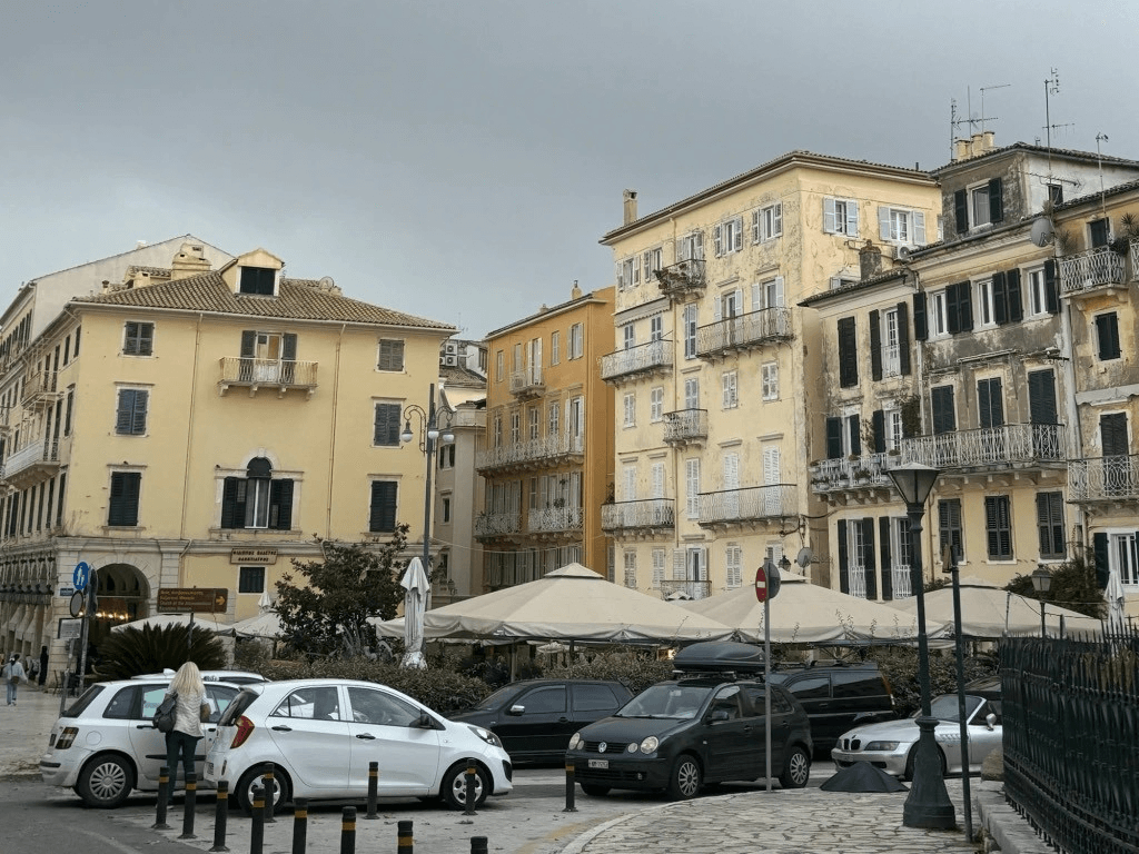 old historic buildings in greece