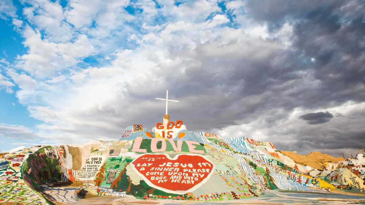 salvation mountain, california - salvation mountain stock videos & royalty-free footage