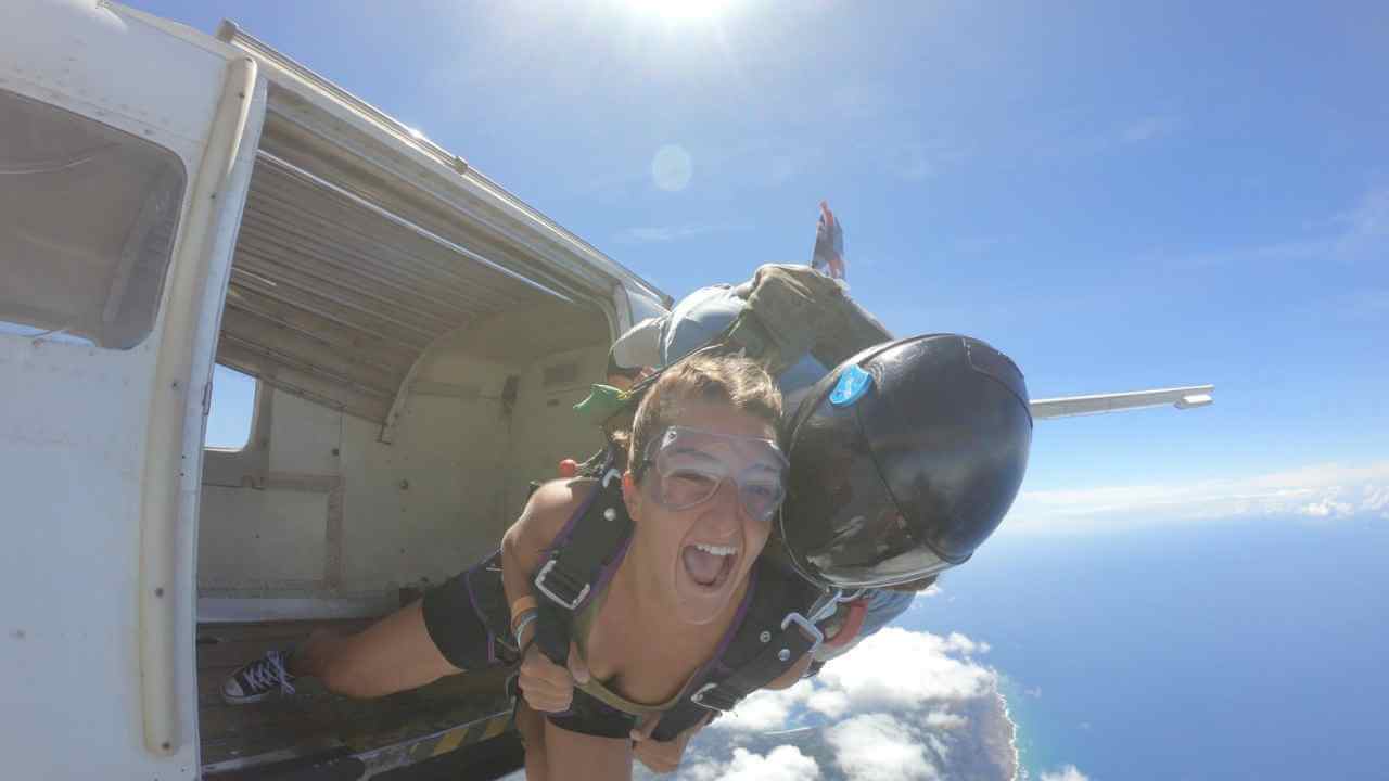 skydiving - skydiving stock videos & royalty-free footage
