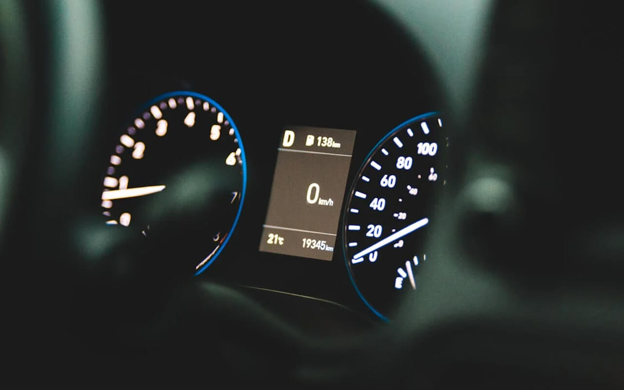 Car speedometer 