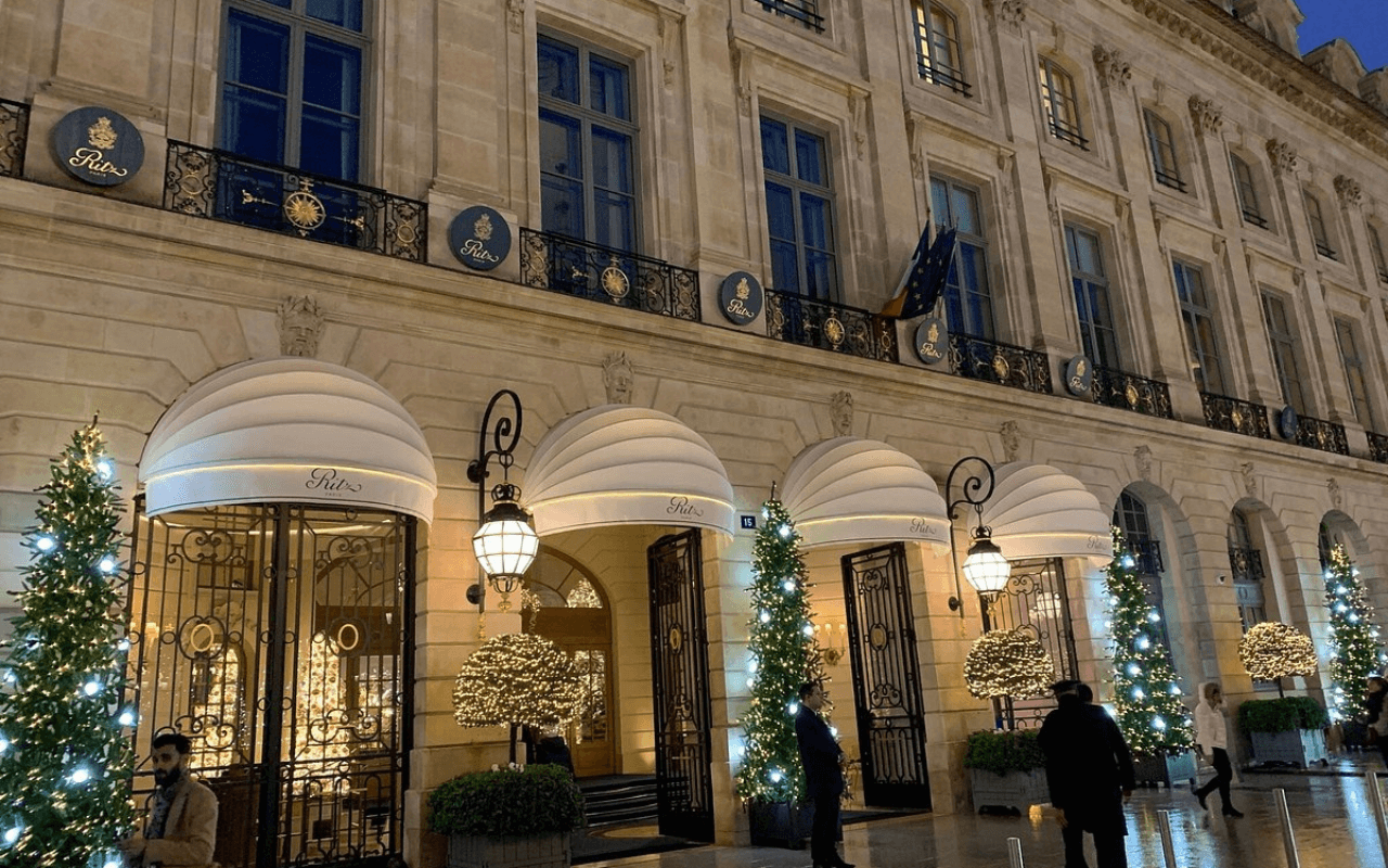 outside of fancy hotel