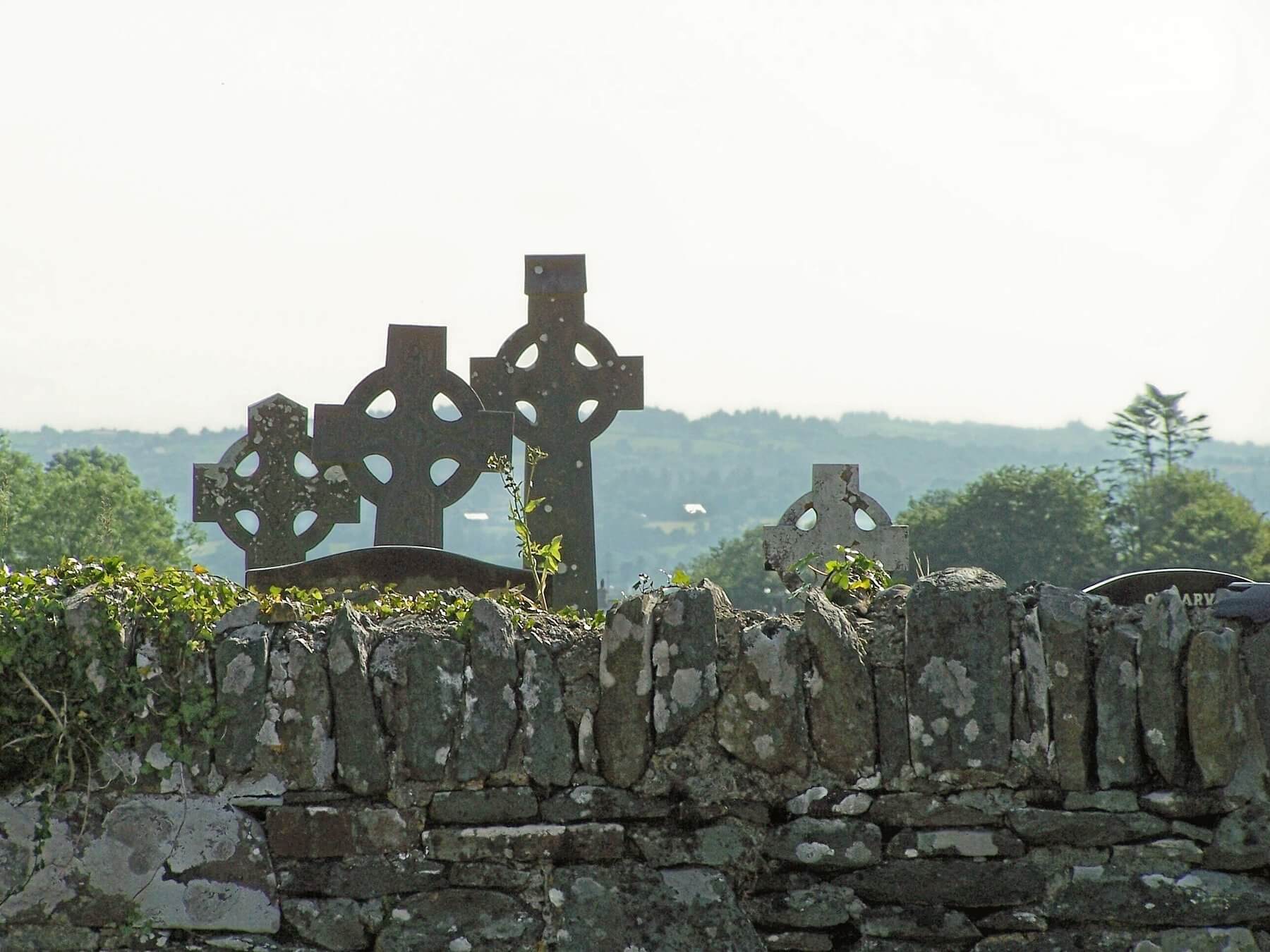 celtic crosses in ireland
