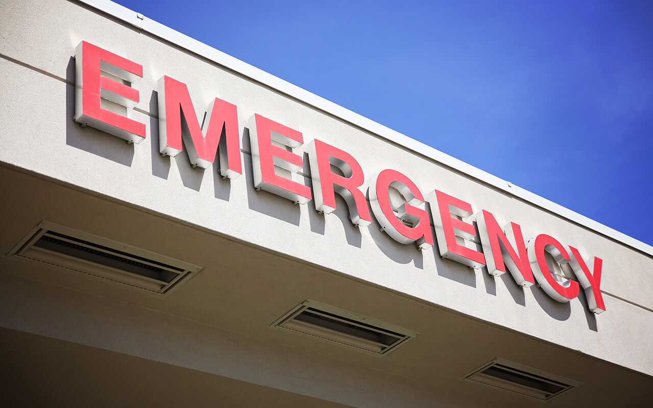 Emergency room entrance 