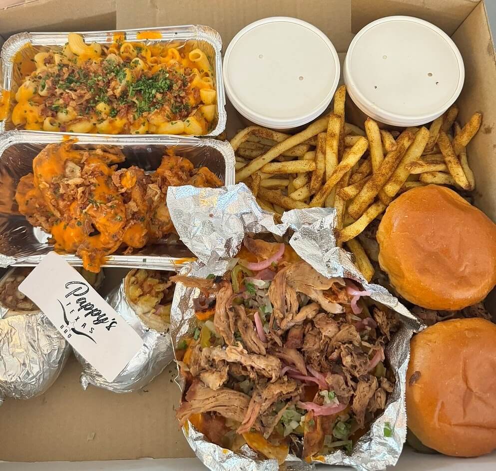 brisket sandwich and mac and cheese