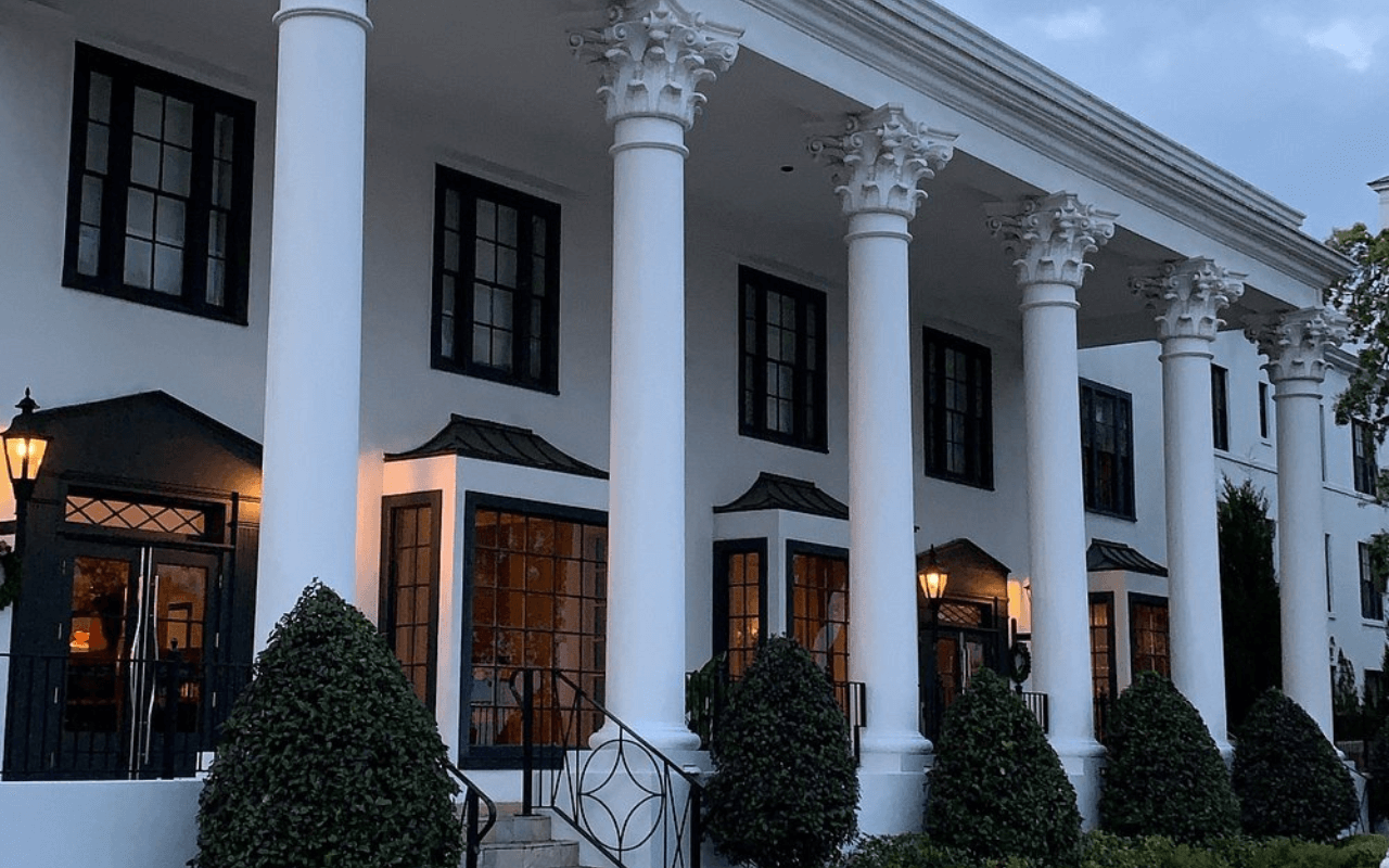 Mississippi: The White House Hotel