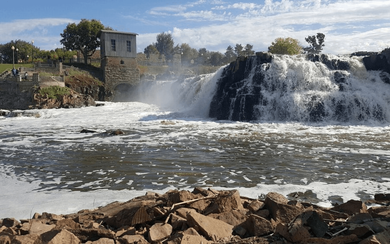 South Dakota: Falls Park