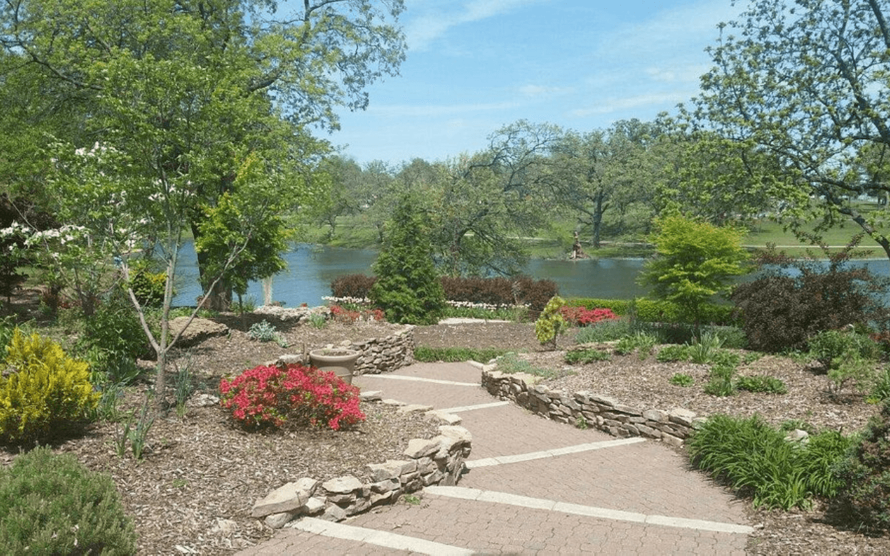 Kansas: Ted Ensley Gardens