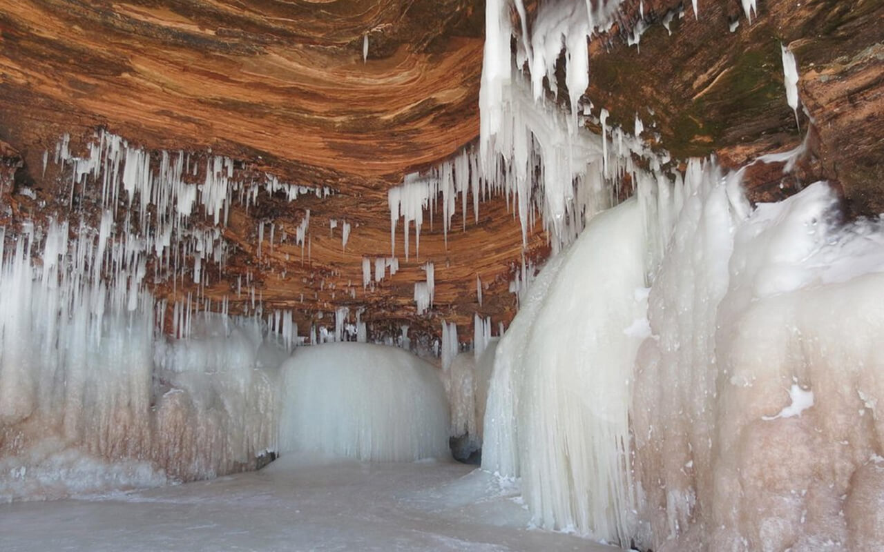 Apostle Islands Sea Caves, USA