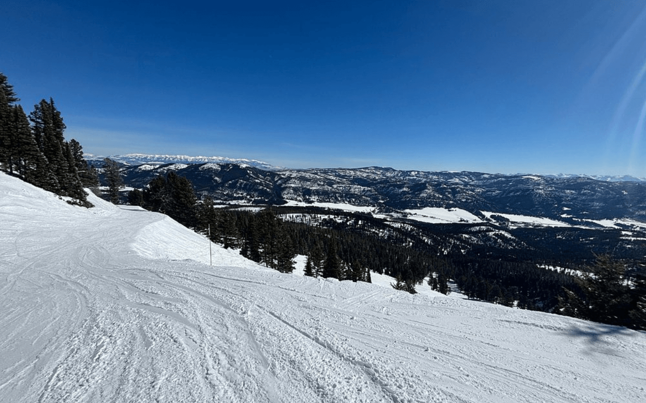 Skiing