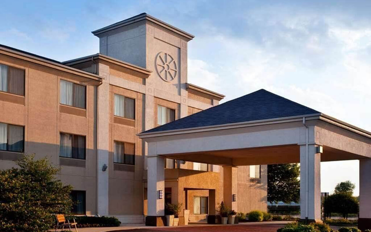 Baymont Inn & Suites