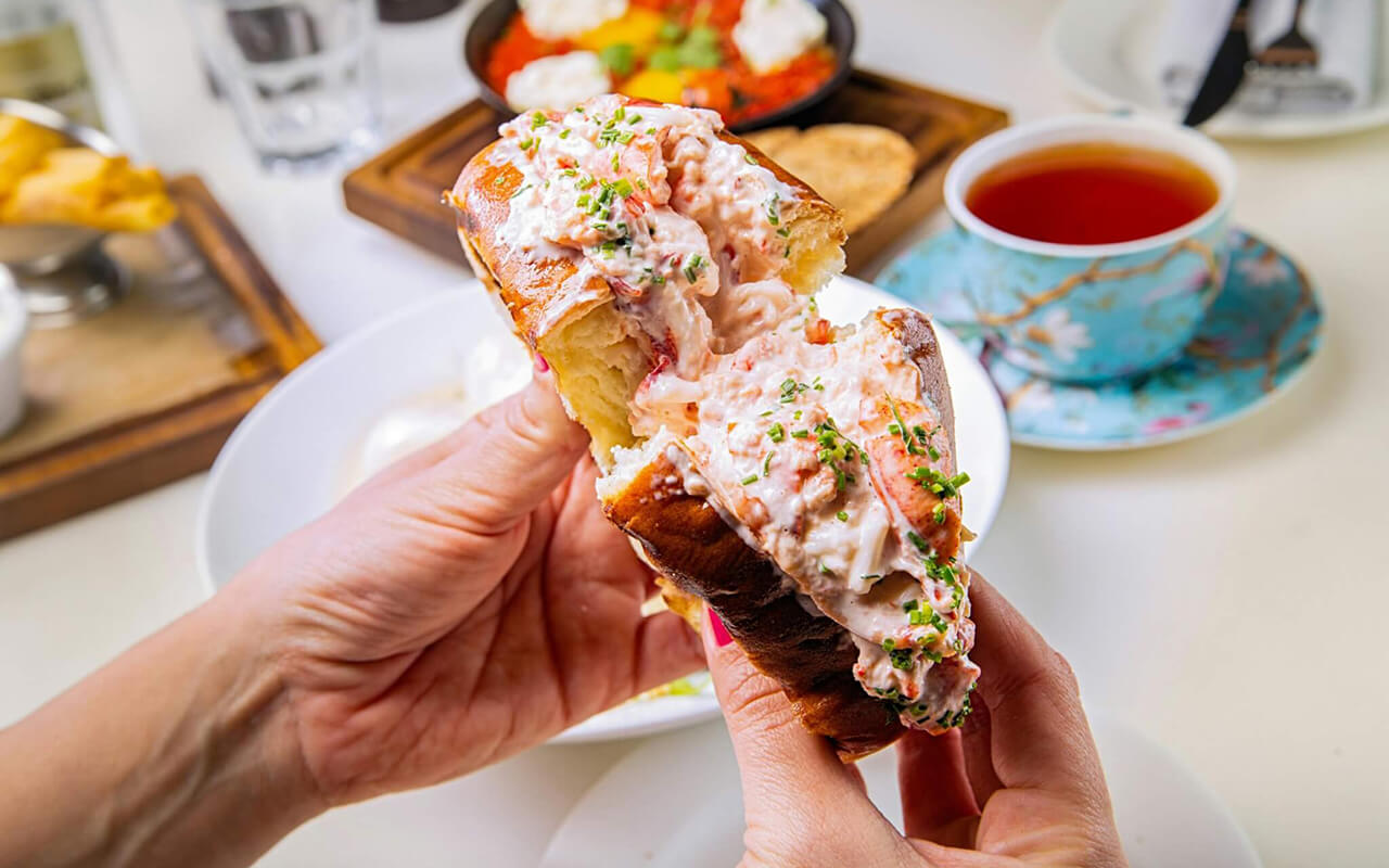 Lobster roll