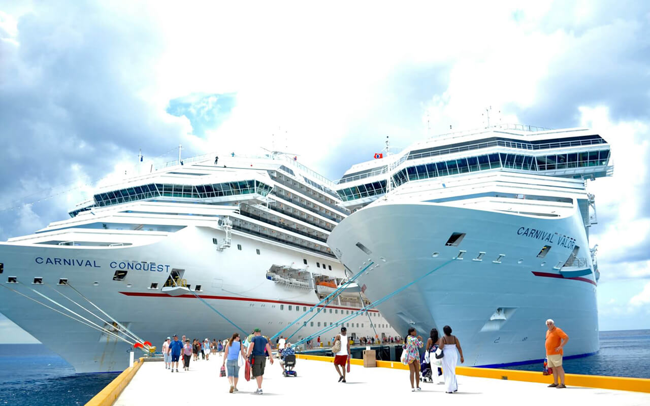 Passengers getting ready to board a cruise ship