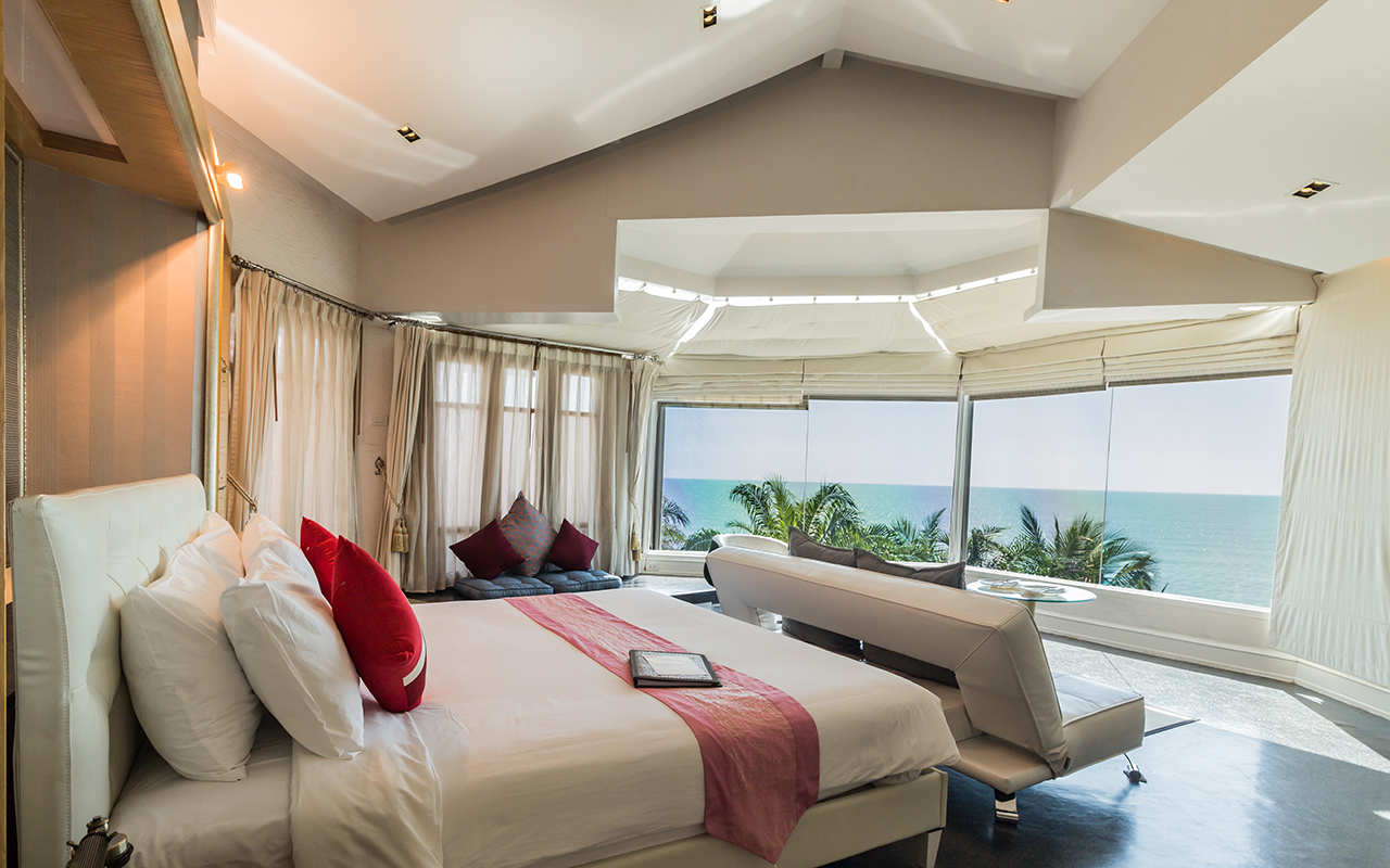 Private hotel room with a view of the ocean