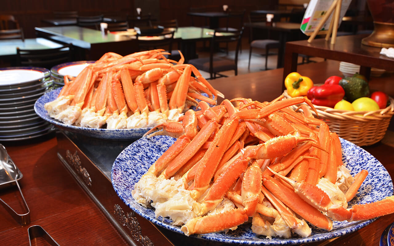 Crab legs at a buffet