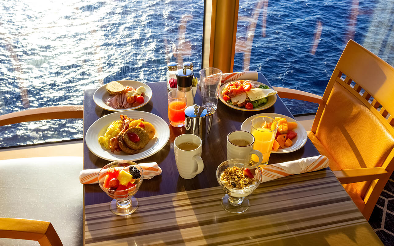 Meal on a cruise
