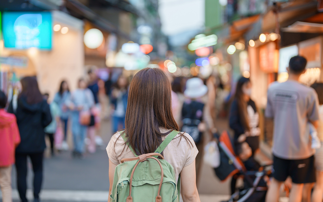 woman traveler visiting in Taiwan, Tourist with bag