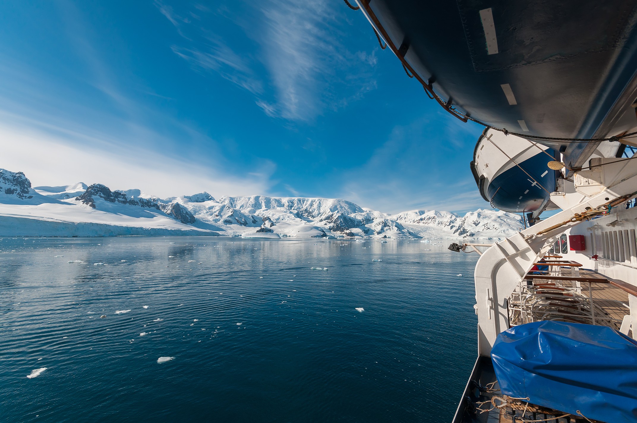 Cruise in Paradise Bay Antarctica