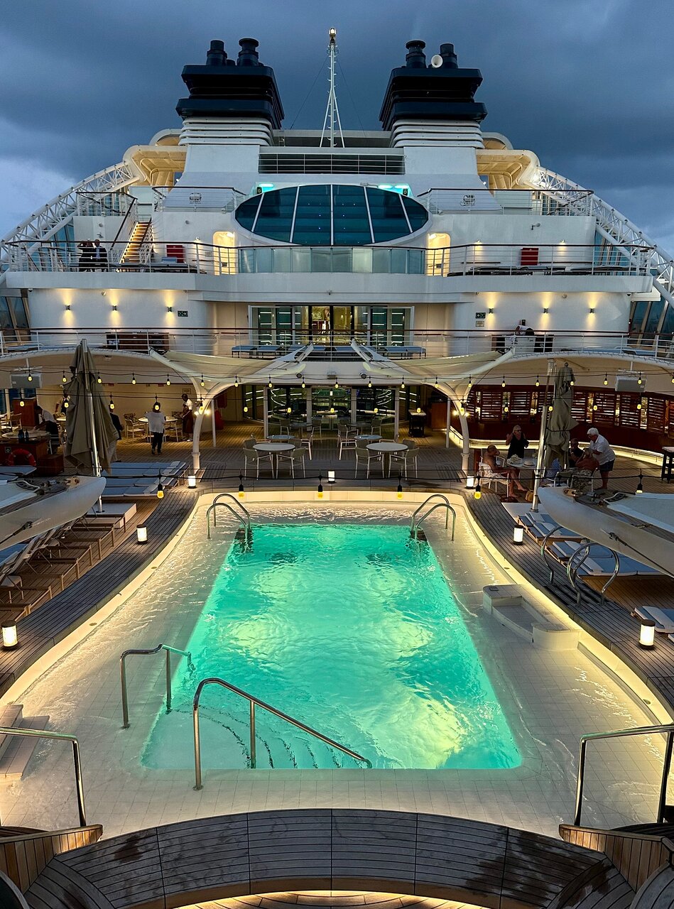 Seabourn Ovation Pool Deck