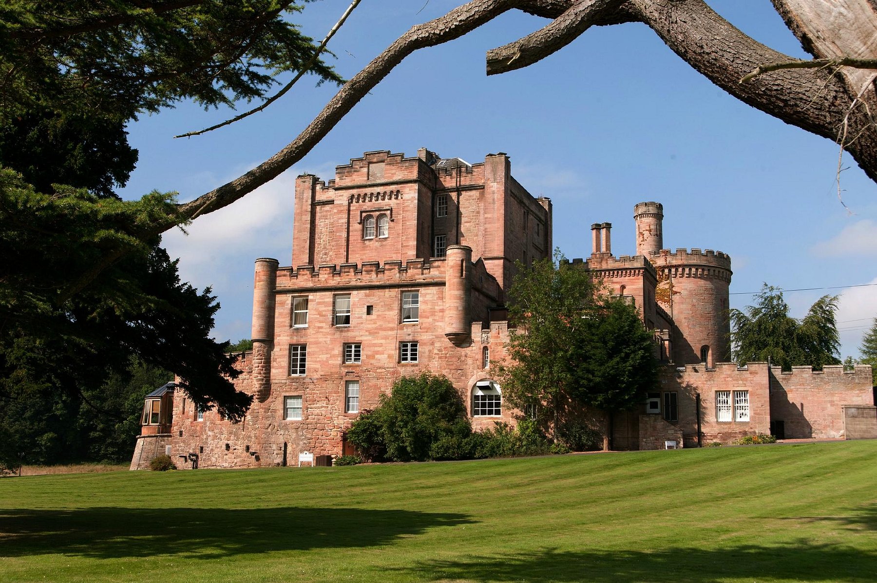 dalhousie castle