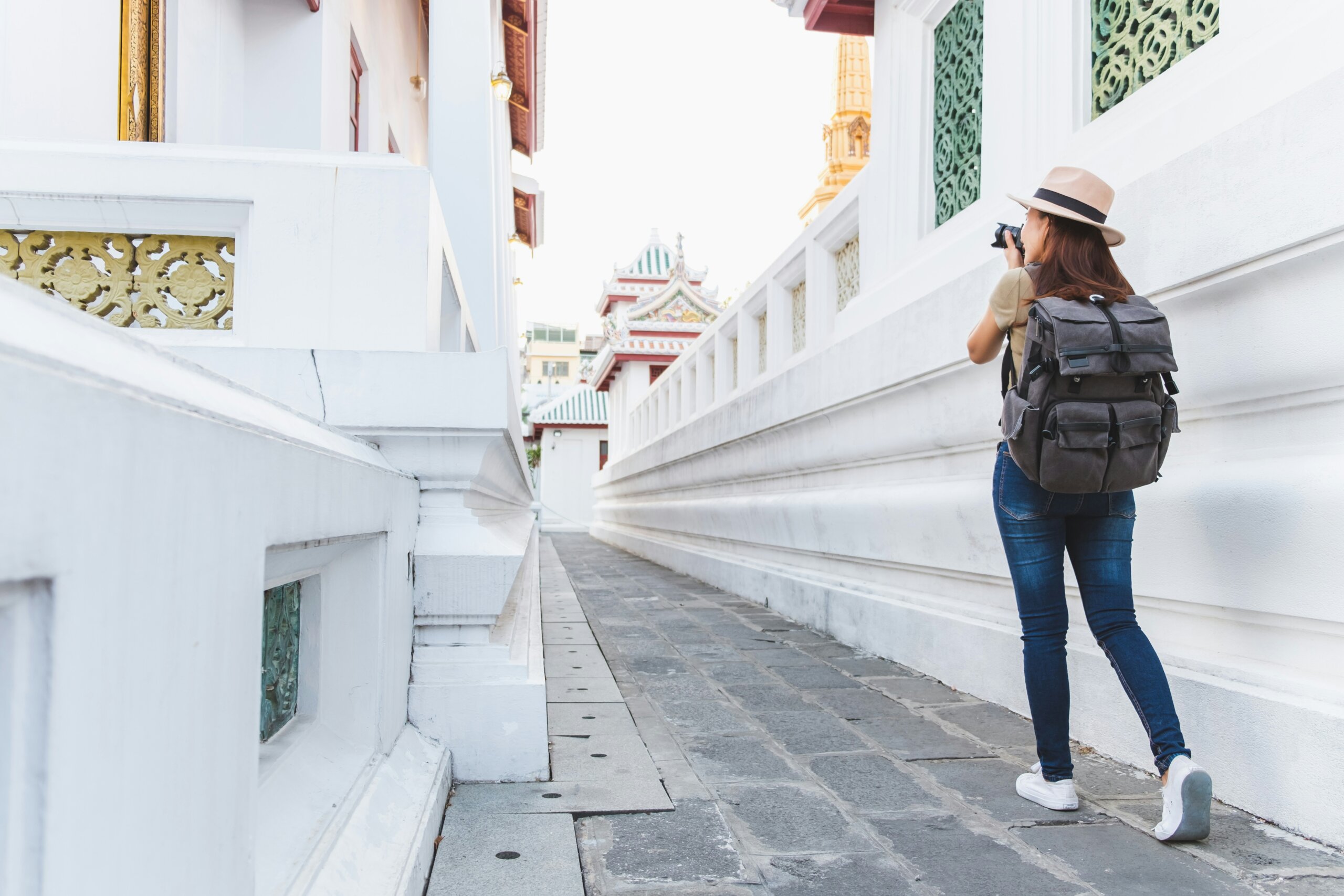 Woman traveling with a camera