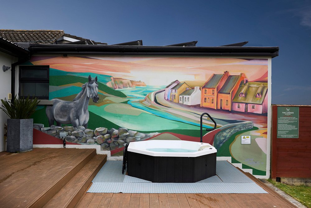 Hot tub at Castle View Lodge
