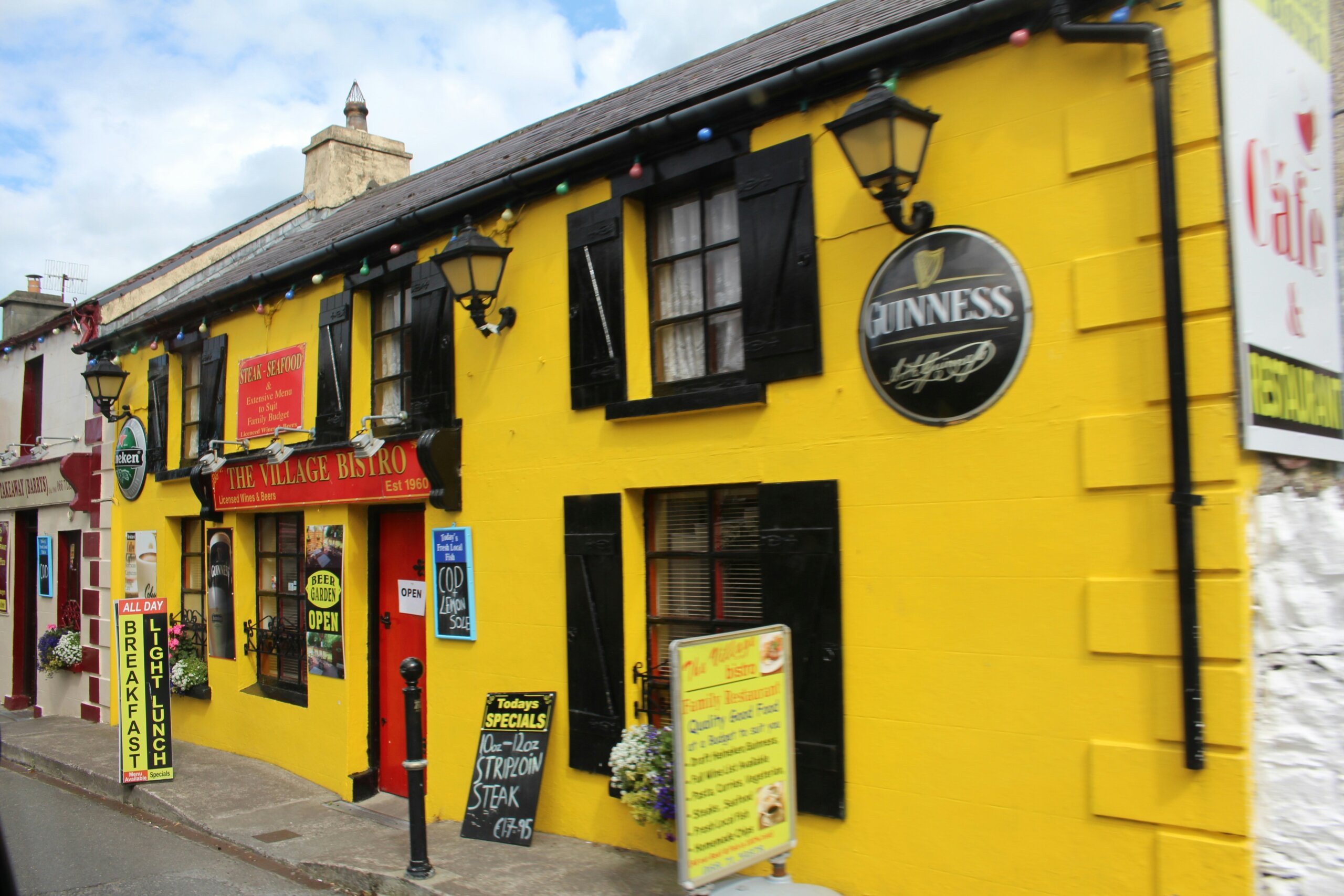 irish pub