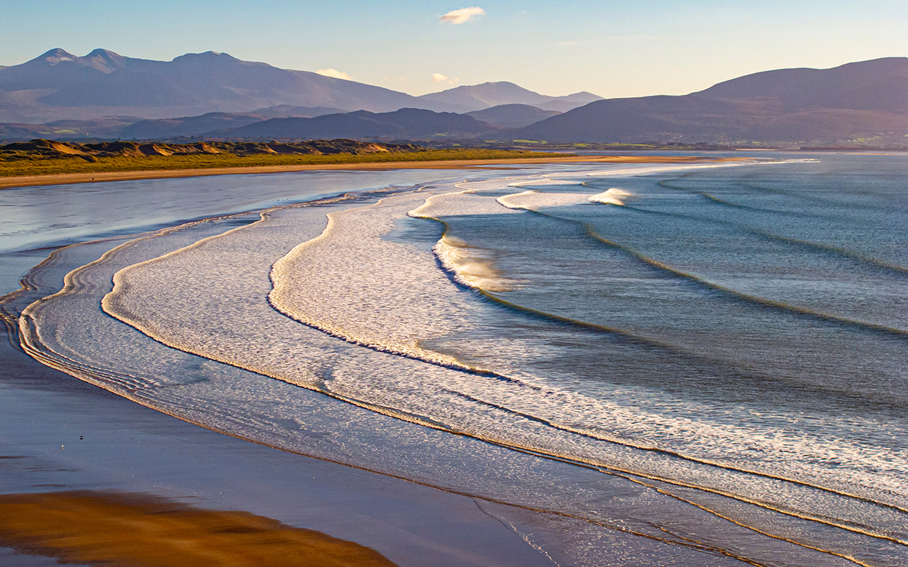 Sunny day on Inch Beach, County Kerry, Ireland