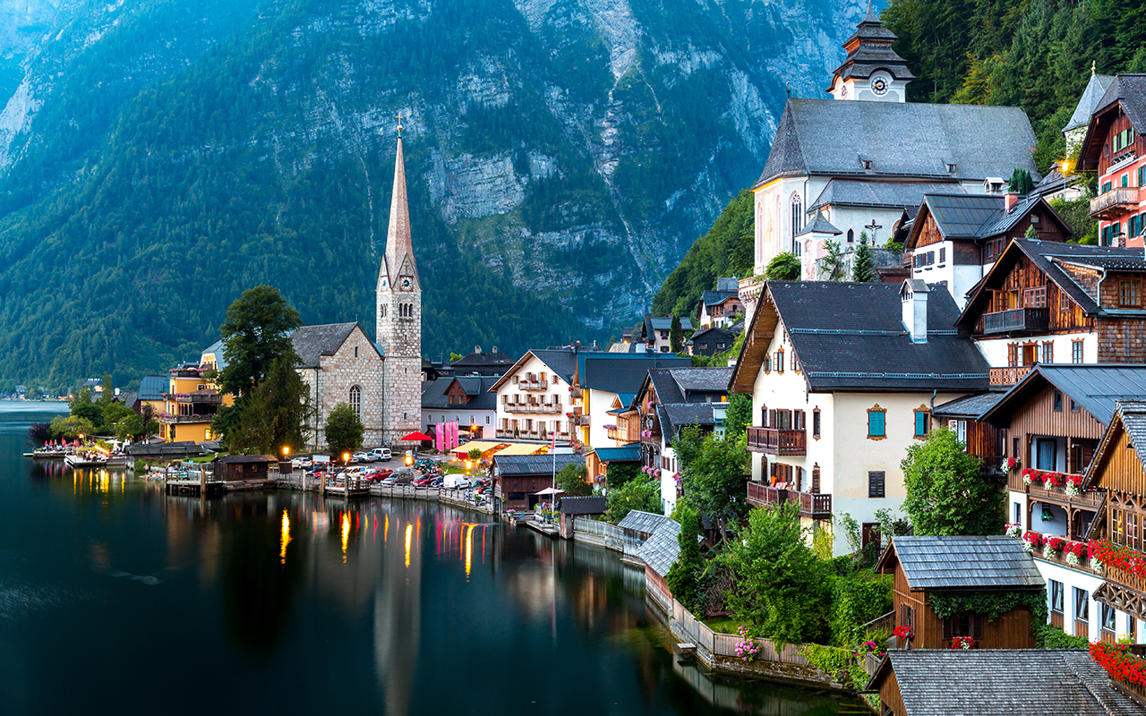 Hallstatt village at dusk