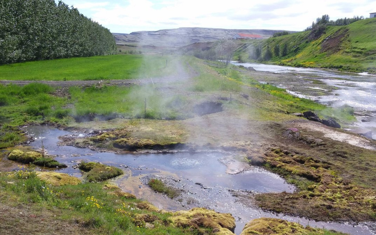 Flúðir