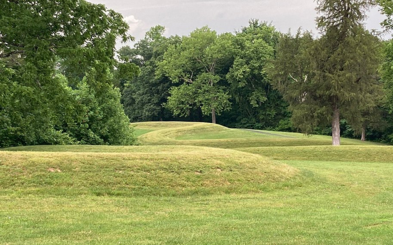 The Great Serpent Mound (Peebles, Ohio)