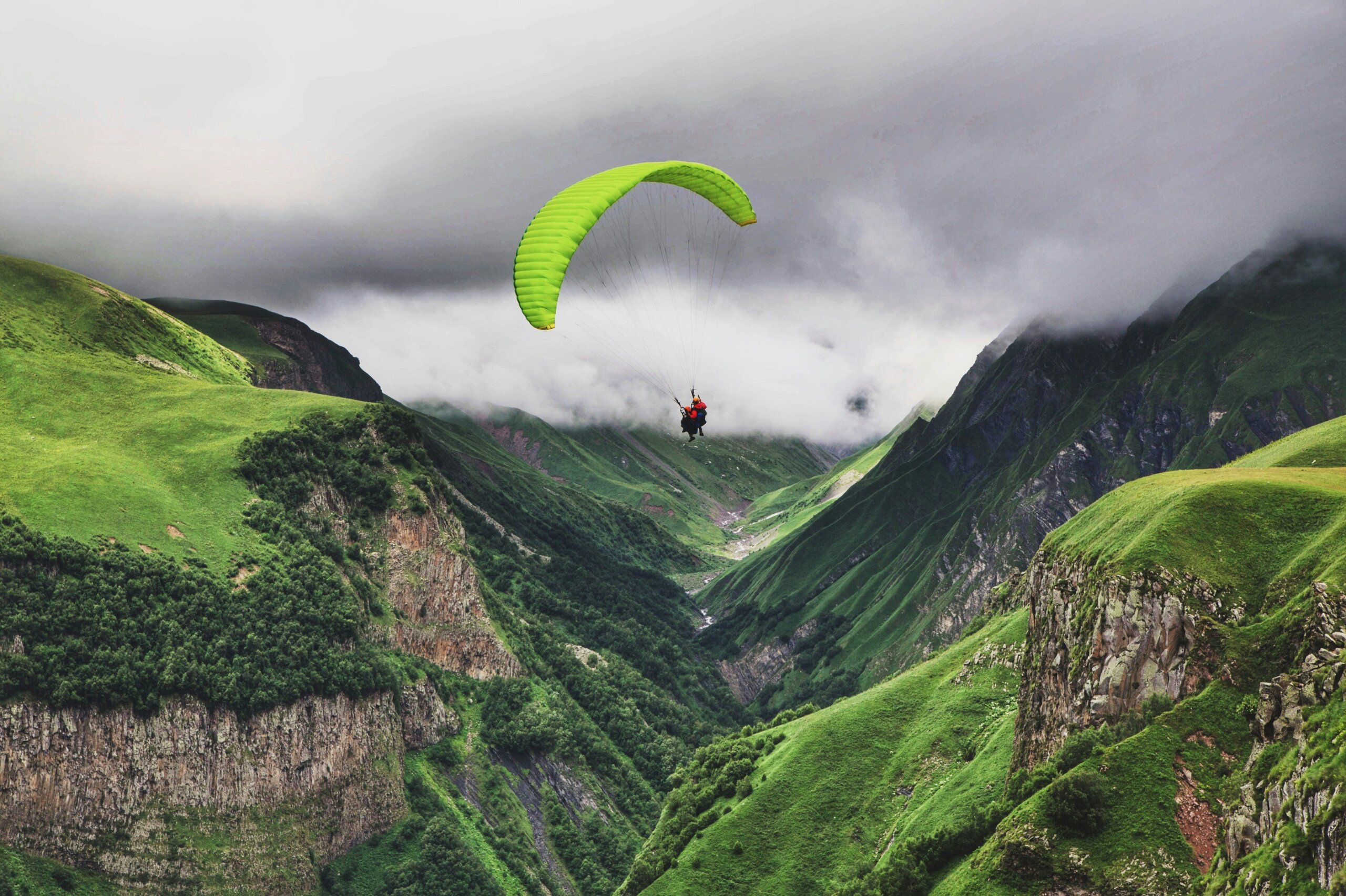 hang gliding