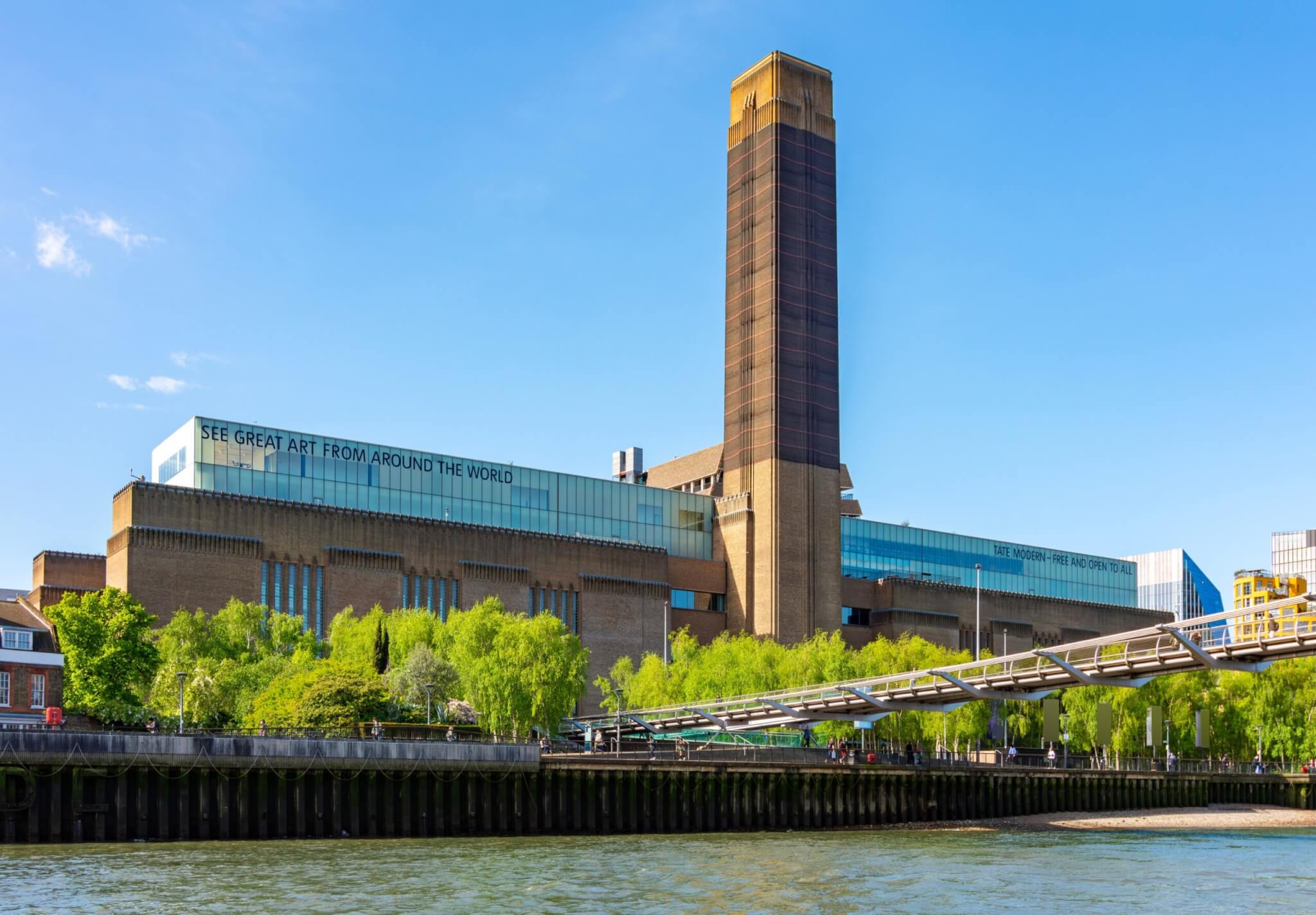 Tate Modern gallery on South bank of Thames river, London, UK
