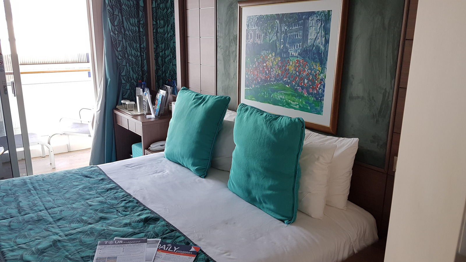 Cruise ship cabin