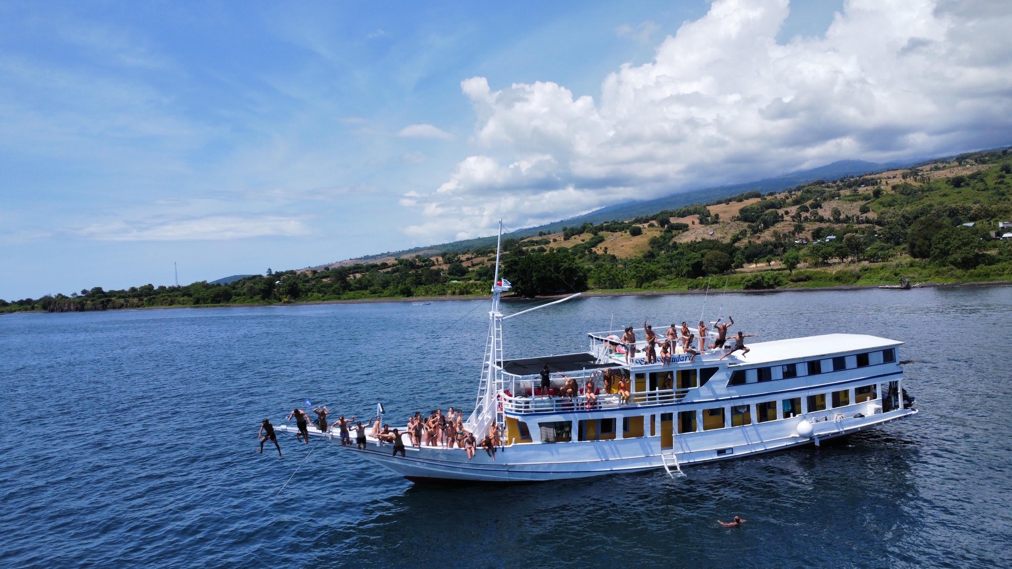 The boat that takes you from Lombok to Flores 