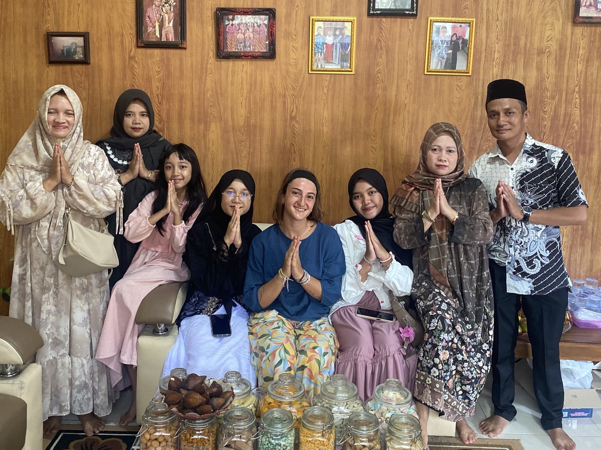 More locals who invited me in and made me feel like one of their own! 