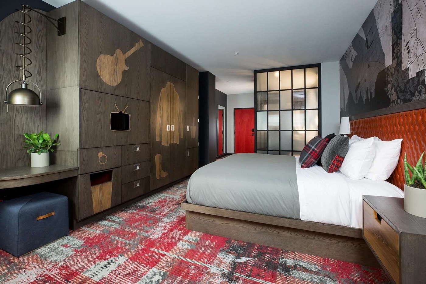 the bobby hotel