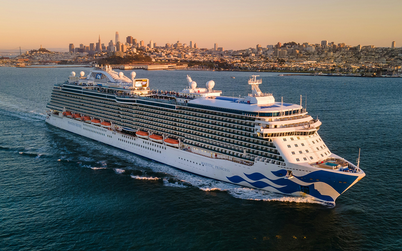 Cruise ship