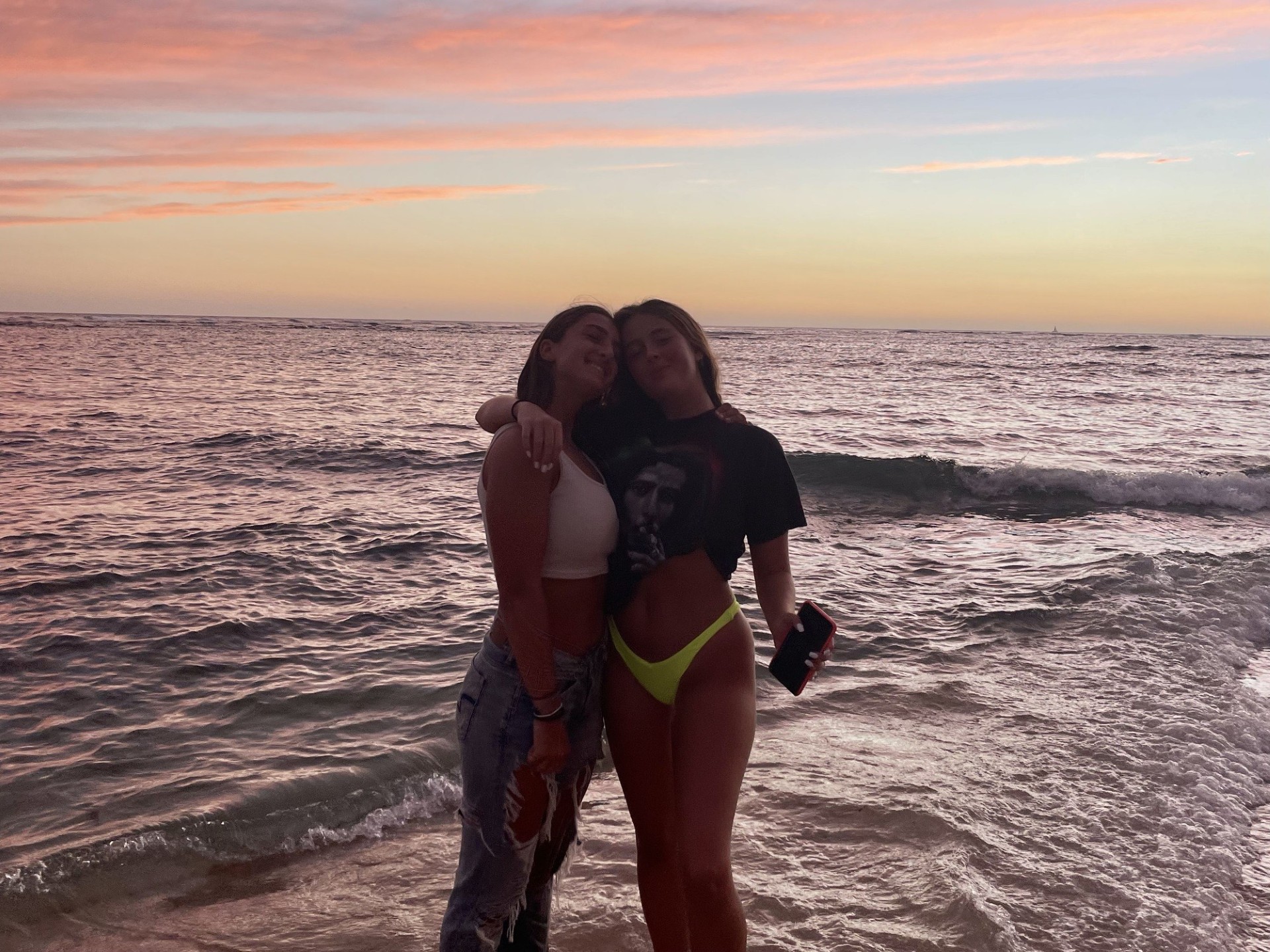 Friends, love & Connections in Hawaii