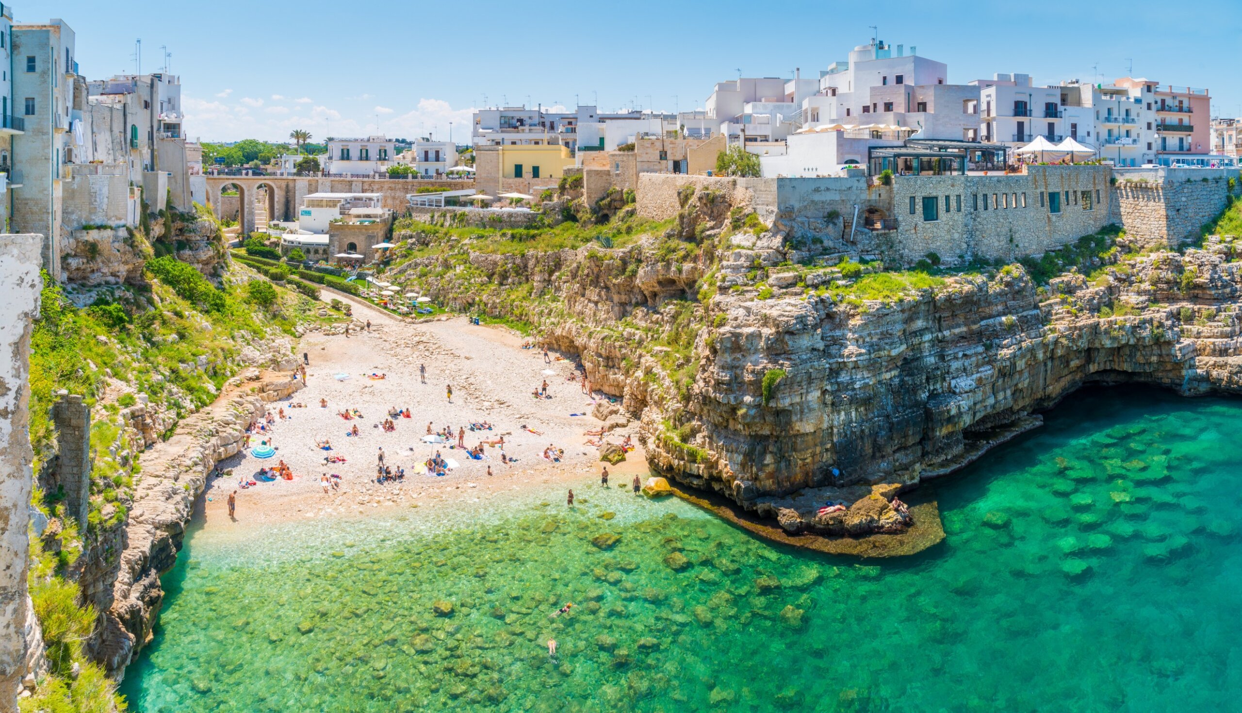 Scenic sight in Polignano a Mare, Bari Province, Apulia (Puglia), southern Italy