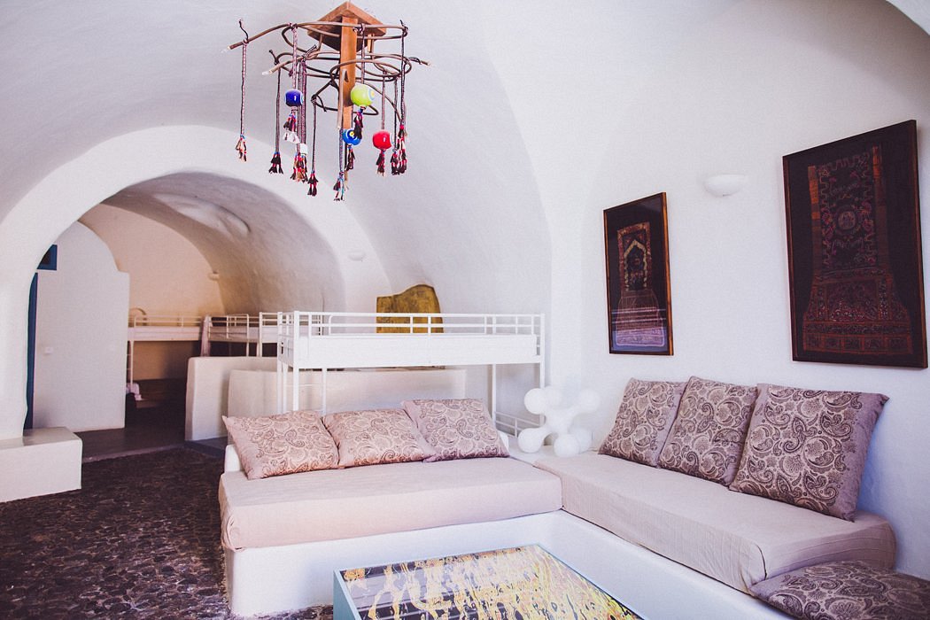 caveland, santorini